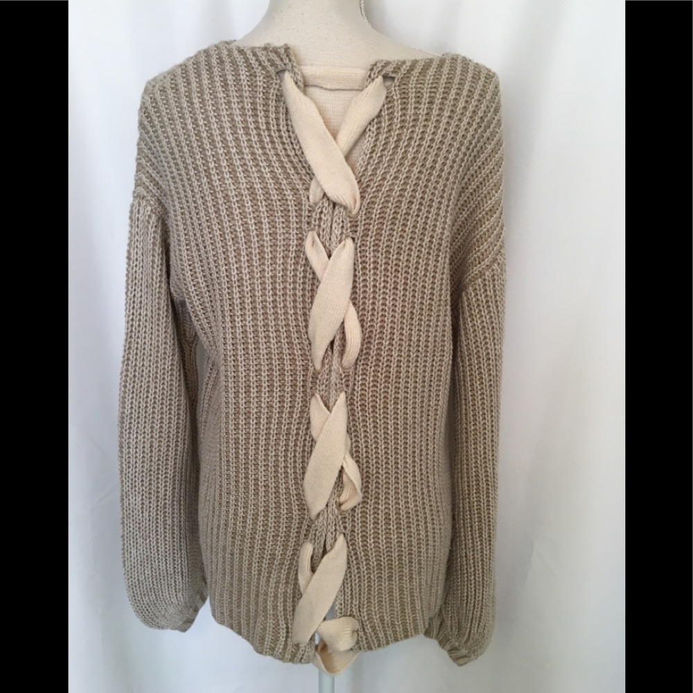 Tobi Over-Sized Back Lace Up Pullover XS